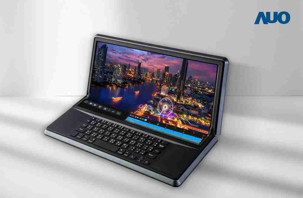 龙门国际14.6吋Micro LED折迭显示屏幕，，，搭配半径4mm的弯折绞炼，，，，以及高画素、、高亮度、、高对比度的显示技术特点，，即便在大视角下仍保有绝佳色相与亮度